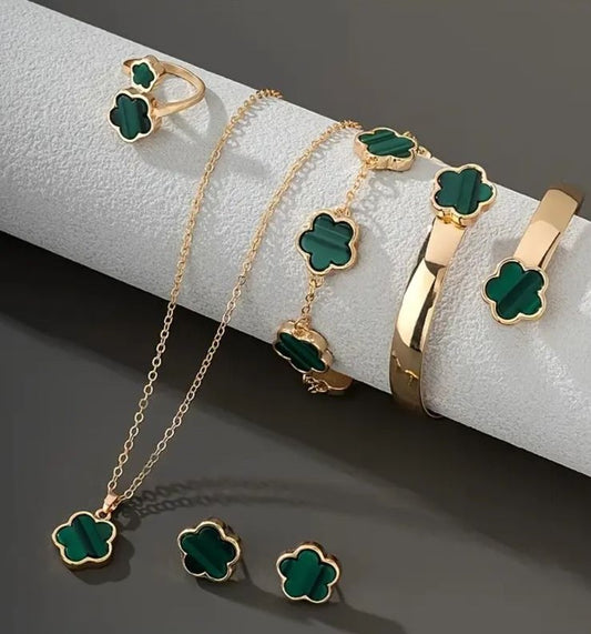 Green Clover Gold Jewelry Set